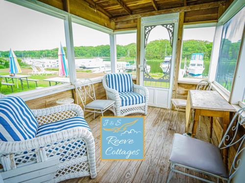 Aquebogue Casa | Premier Waterfront Cottage 3