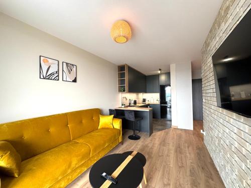 Rzeszow Apartamento | Premium Apartment - Graniczna SKY 16th floor - SELF CHECK-IN - Parking