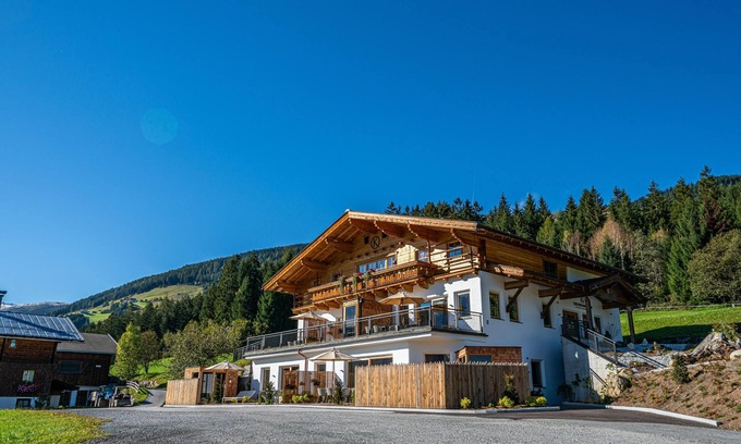 Schonbach Chalet De Esquí | Premium combination with gondola view and sauna