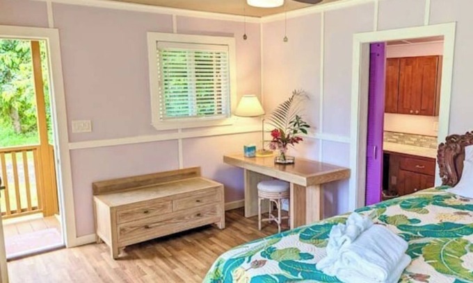 Pahoa Cabina | Premium Cabin 3 · Hawaiian Sanctuary SPA & YOGA