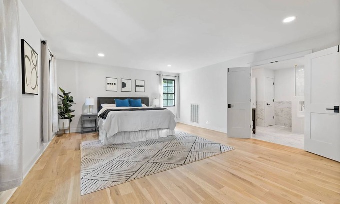 Brentwood Casa | Premium Luxury 4BR in Brentwood
