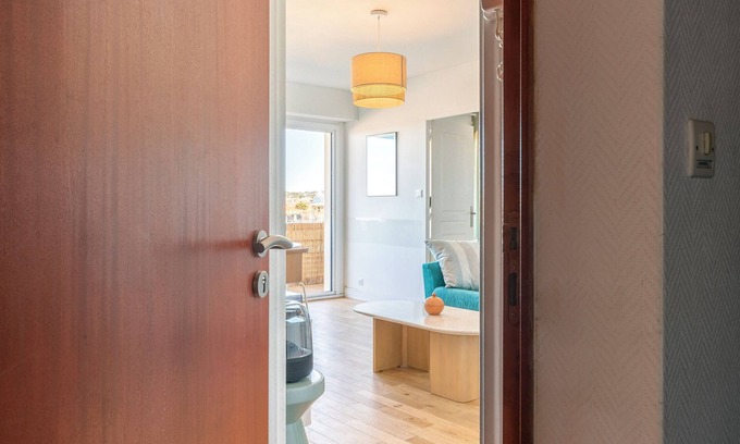 Behobie Apartamento | Premium oceanfront apartment. Ideal for couples or small families.
