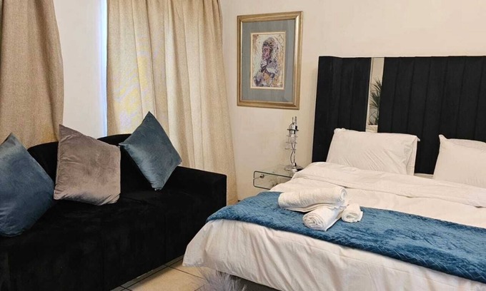 Lone Hill Apartamento | Premium Studio Apartment In The Fabulous Lonehill / fourways, Sandton With WiFi