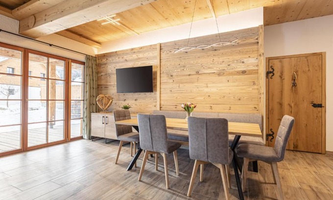 Mariapfarr Apartamento | Premium Tauernstyle Golling