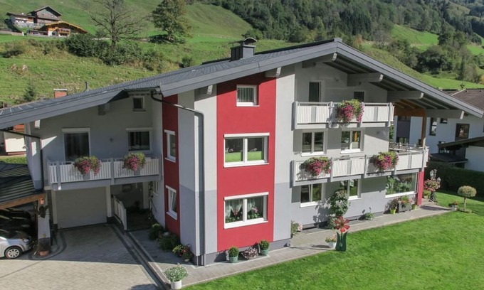 Fusch an der Grossglocknerstrasse Casa | Present apartment in Fusch