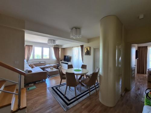 Skopje Region Apartamento | President Apartment River View