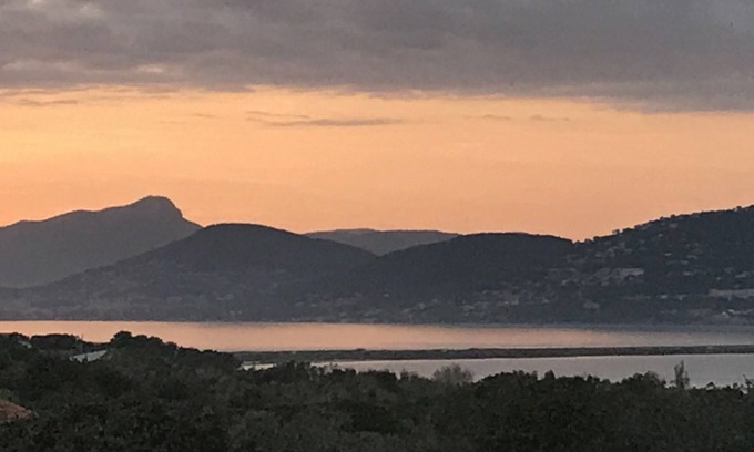 Giens Villa | PRESQU ILE DE GIENS VILLA 2018 INCLUSO PIE EXCELENTE VISTA AL MAR PISCINA PRIVADA 6 pers