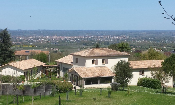 Monbazillac Casa | Villa de lujo en Monbazillac, 5Km Bergerac, piscina, sauna, bicicleta acuática