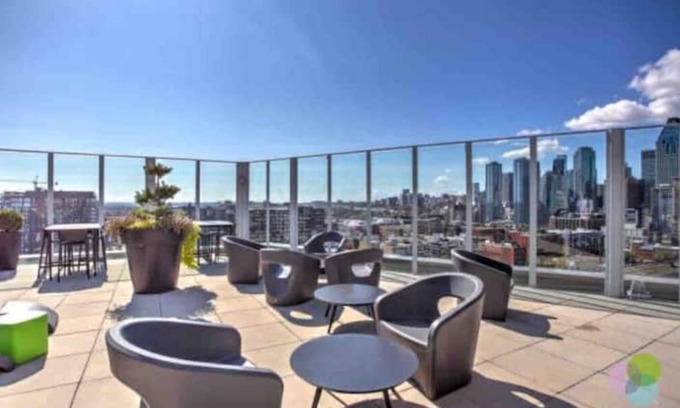 Griffintown Apartamento | Prestigious 1 bdr WiFi Parking between Old Montreal and Downtown