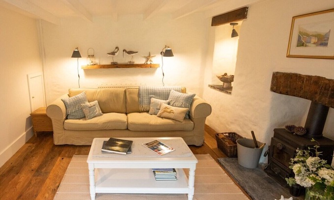 Solva Cabaña | 'Pretty Cottage', un jardín de Riverside en una ubicación tranquila pero céntrica, en Solva