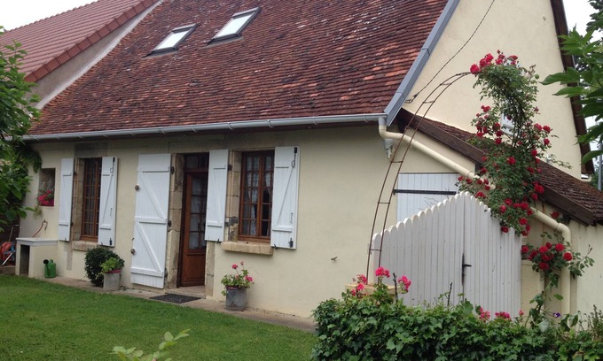Raveau Casa | Bonita casa de campo en Raveau, cerca de La Charité / Loire
