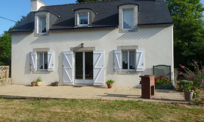Plogastel-Saint-Germain Casa | Pretty Country House in Cornouaille