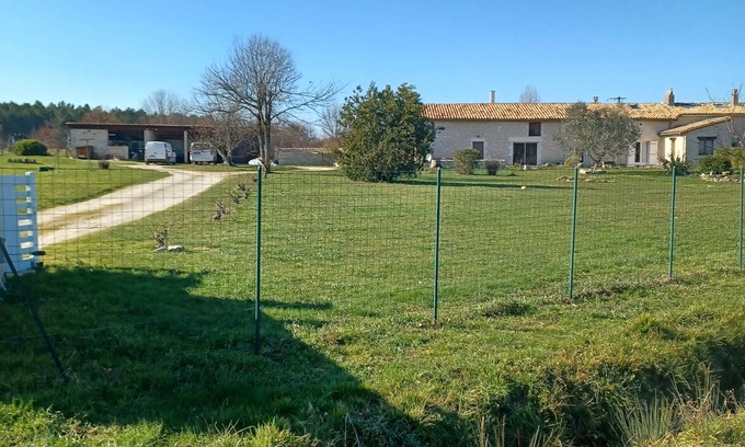 Margueron Casa | Pretty, fully-equipped stone farmhouse