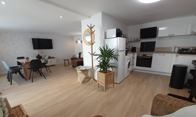 Meslan Casa | Pretty house completely renovated, 2 electric bikes (optional)