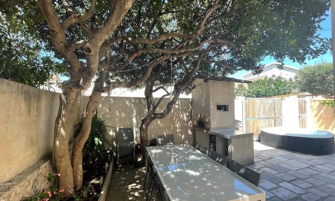 Bonneveine Villa | Pretty house with garden and jacuzzi near of the sea