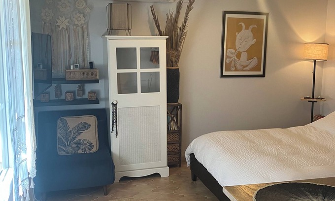 Garrigues Cama Y Desayuno | Pretty mazet in Nîmes in the heart of the garrigue
