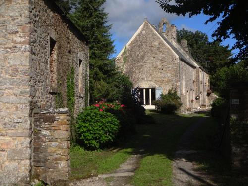 Brix Cama Y Desayuno | Prieure St Pierre de La Luthumiere