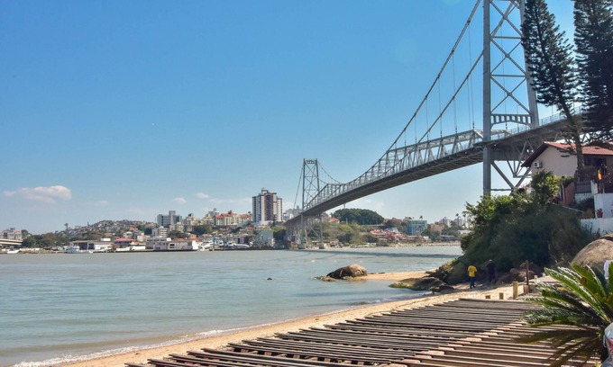 Agronomica Apartamento | Prime Area: 100m from Beiramar Norte AC3783