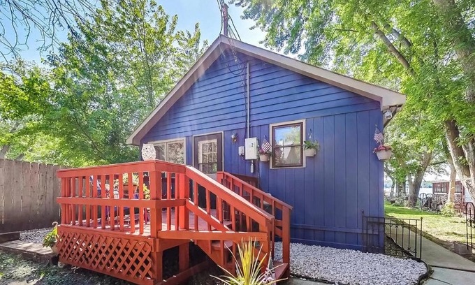 Fox Lake Apartamento | prime lake frontage
