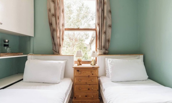 Bow West Apartamento | Prime Location | 3 Bed | WiFi | East London