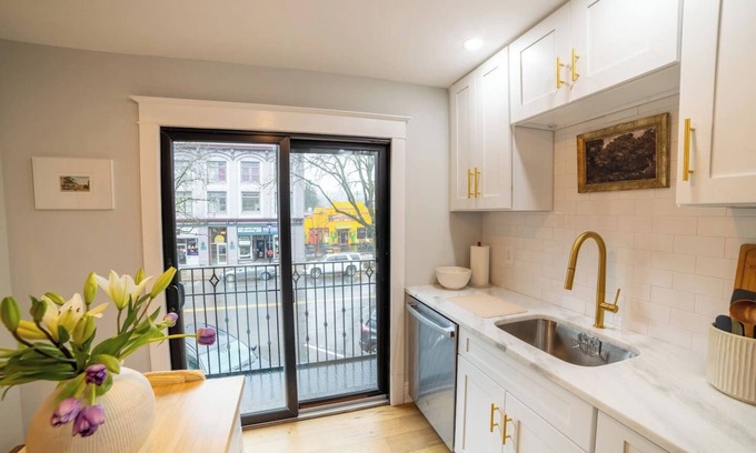 Stroudsburg Apartamento | Prime Location on Main Street