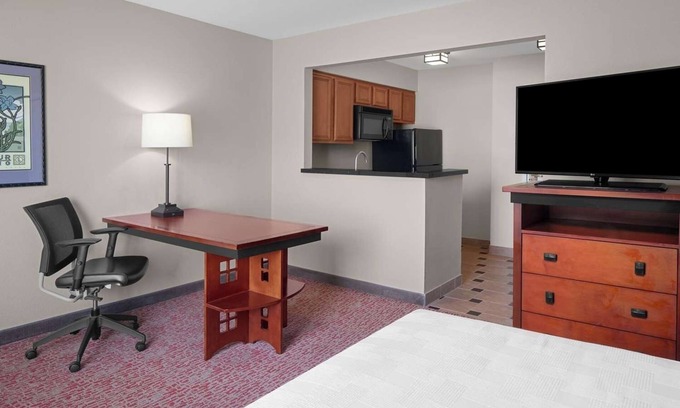 Downtown Hotel | Prime Location! Room with Full Kitchen! Pets Allowed, Free Parking!