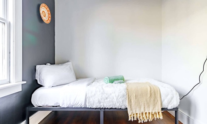 Chillicothe Casa | Prime Location Top Rated Clean Parking Free
