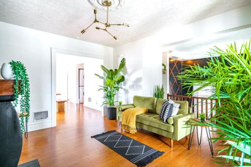 Short North Casa | Prime Location Top Rated Clean Parking Free!