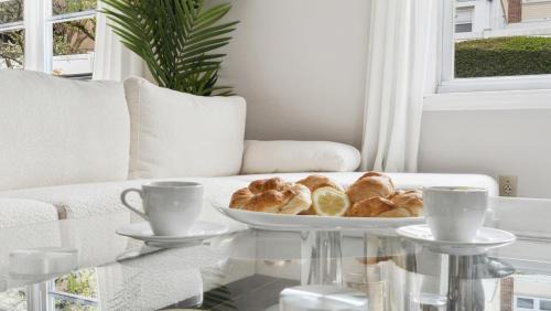 White Plains Casa | Prime Luxury NY with Free Parking and Mins to Downtown!