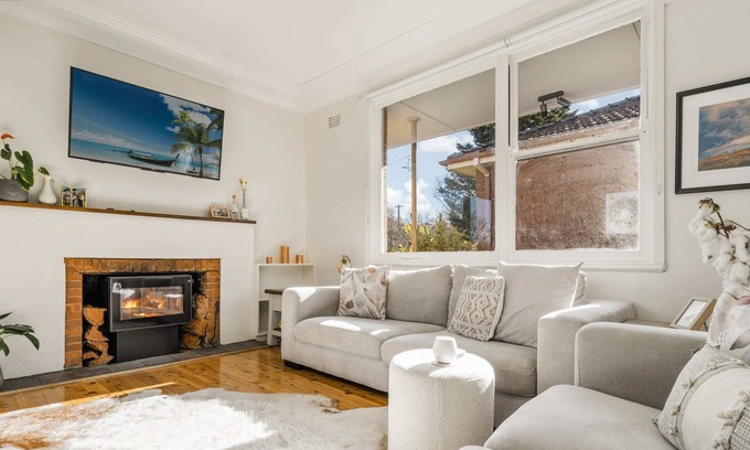 Bathurst Casa | Prime on Piper - Cosy Home near CBD, Wifi