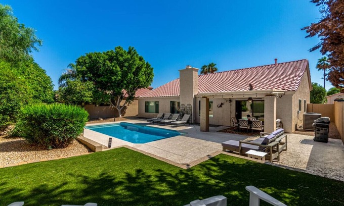 North Scottsdale Casa | Prime Scottsdale Getaway Pool Cozy SW Design