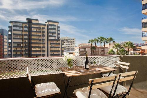 Centro de Fuengirola Apartamento | Primera linea, Puerto Fuengirola