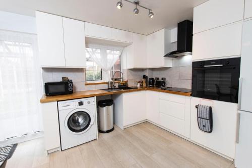 Bowthorpe Villa | Primrose lodge cosy 2 bedroom house in a quiet