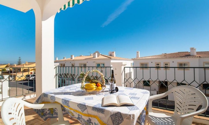 Meia Praia Apartamento | Princesa Flor - Front Beach