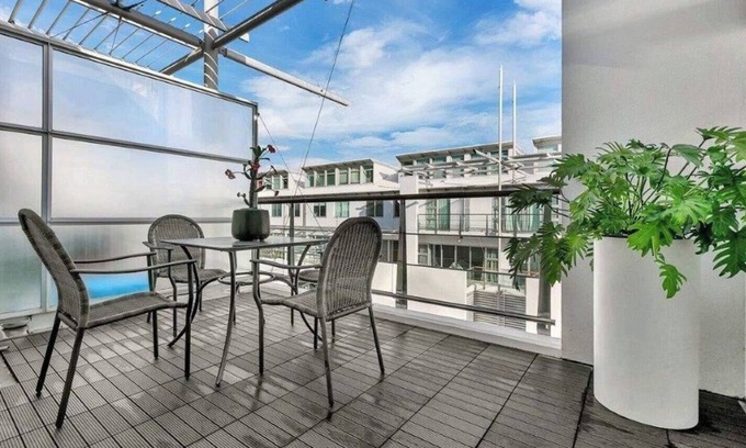 Auckland Central Business District Apartamento | Princess Wharf w/ Balcony