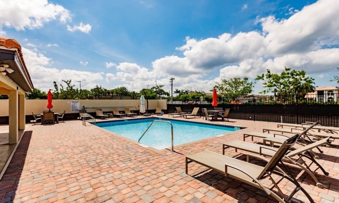 Pelican Casa | PRISTINE 1ST FLOOR 2 BEDROOM 2 BATH VILLA CLOSE TO EVERYTHING!