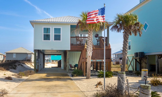 Fort Morgan Cabaña | Pristine beach home with gulf view, covered patio, and AC