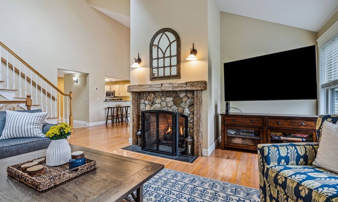 West Hartford Condominio | Pristine Condo, Amazing Golf Views | Fox Hollow 8B