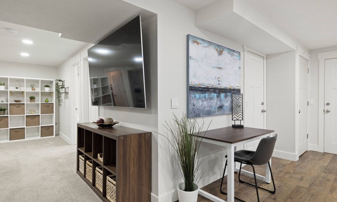 West Jordan Casa | *CLEAN* Private, luxurious, modern family home