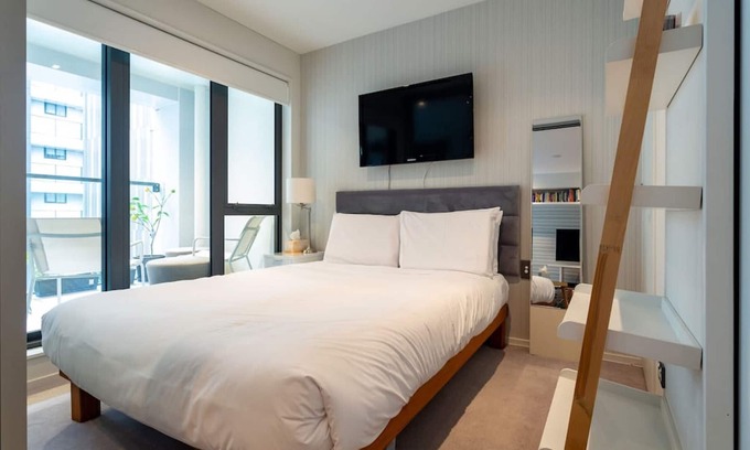 Newton Apartamento | Pristine inner-city nest with carpark