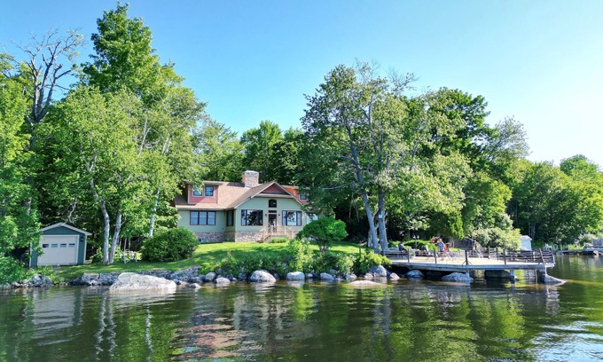 Dedham Cabaña | Pristine Lakefront Cottage in Maine 30 miles from Acadia National Park.