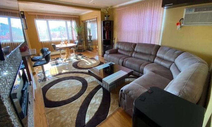 Valley Stream Casa | Pristine & Luxury 1 Bed and Breakfast!
