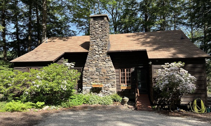 West Hartland Cabaña | Prístina cabaña privada del lago en West Hartland CT - 3 estaciones