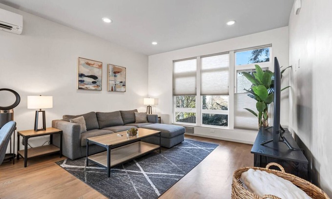Old Ballard Casa | Pristine Townhome in Great Location