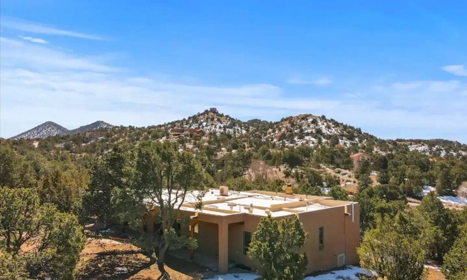 Seton Village Casa | Privacy in the Pines - Hot Tub! Just 12 min to Santa Fe Plaza. Pet-Friendly!
