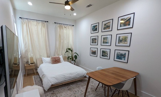 Milan Casa | Private 1 BR Uptown Gem! Walk to St. Charles!