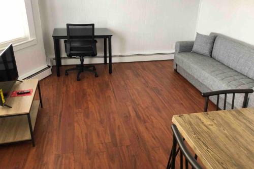 Elizabeth Apartamento | Private 2-bedroom apartment with direct bus to NYC Manhattan only a 5-minute walk away