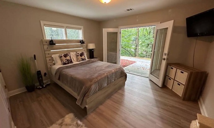 Sandy Springs Casa | Private 2 BR Mini Apt in Atlanta's Best Location