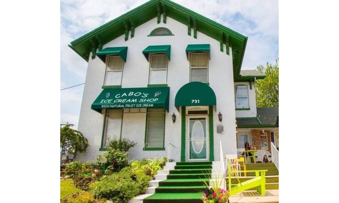 Michigan City Casa | Private 2-Suite Retreat In UpTown Arts District