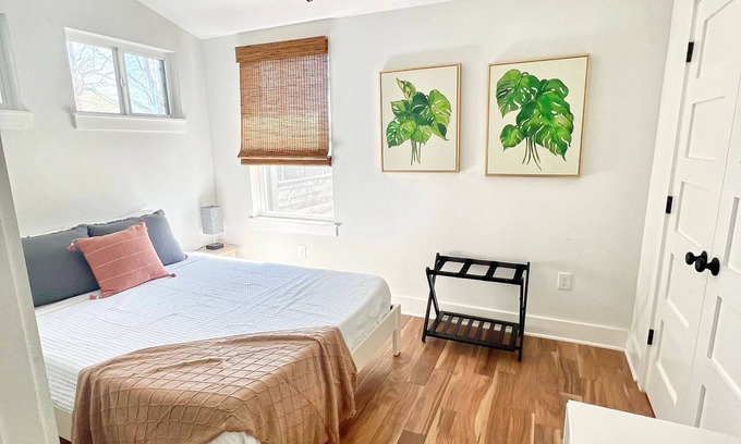 East MLK Casa | Private/2BR/2BA/GAMES/IDEAL LOCATION